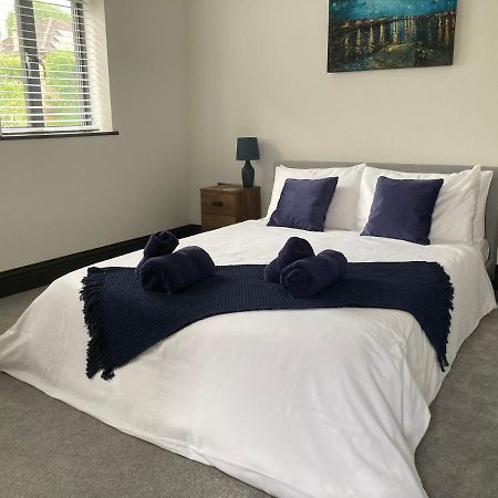 Little Elm - Luxury Home From Home, Free Parking, 30-40 Mins Walk From Bath City Centre Zewnętrze zdjęcie