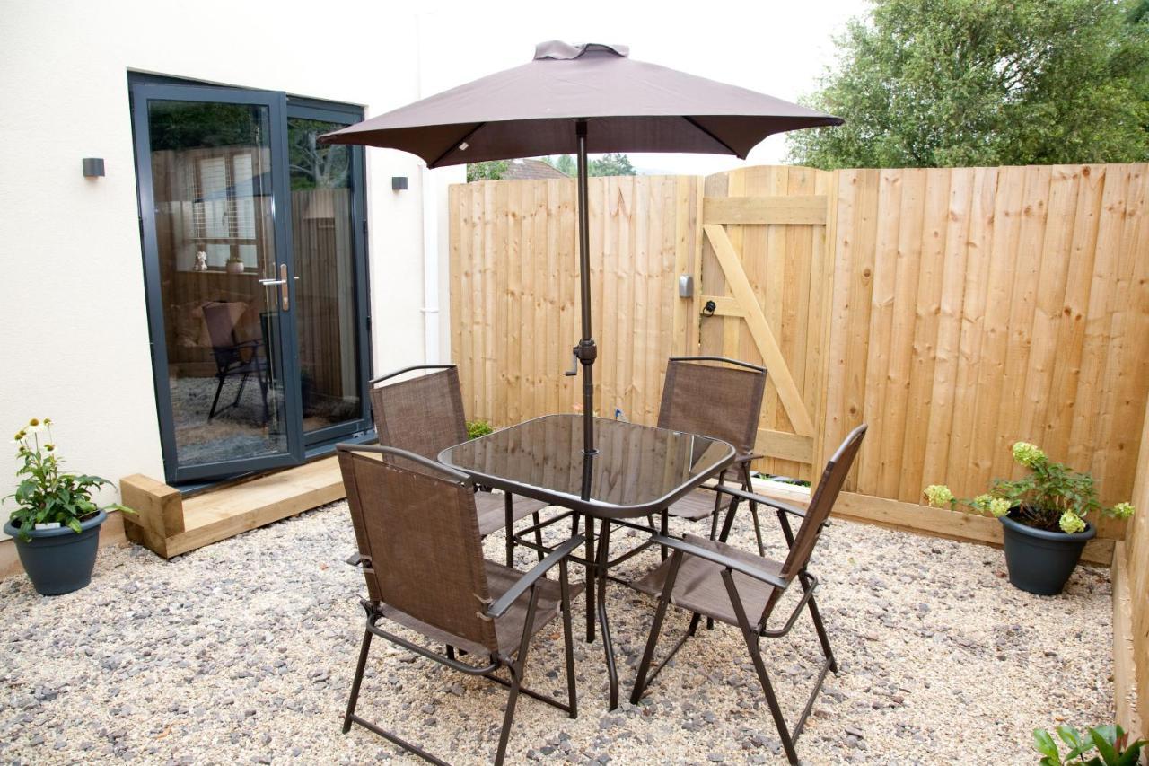 Little Elm - Luxury Home From Home, Free Parking, 30-40 Mins Walk From Bath City Centre Zewnętrze zdjęcie