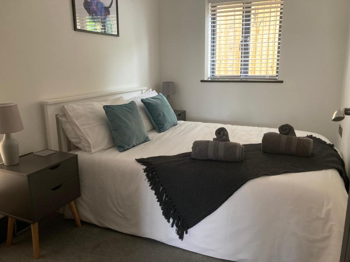 Little Elm - Luxury Home From Home, Free Parking, 30-40 Mins Walk From Bath City Centre Zewnętrze zdjęcie